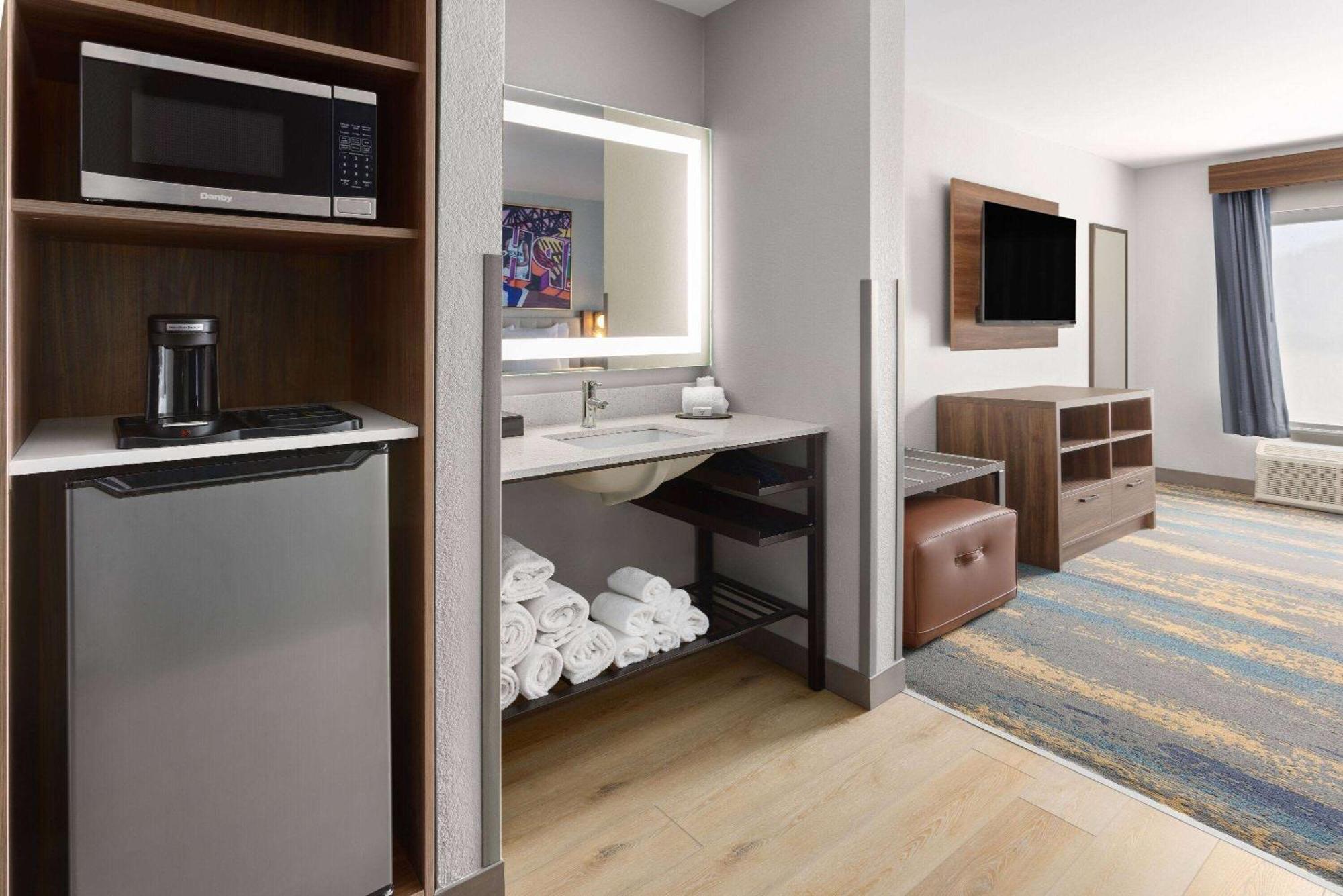 La Quinta Inn & Suites By Wyndham Memphis I-240 Luaran gambar