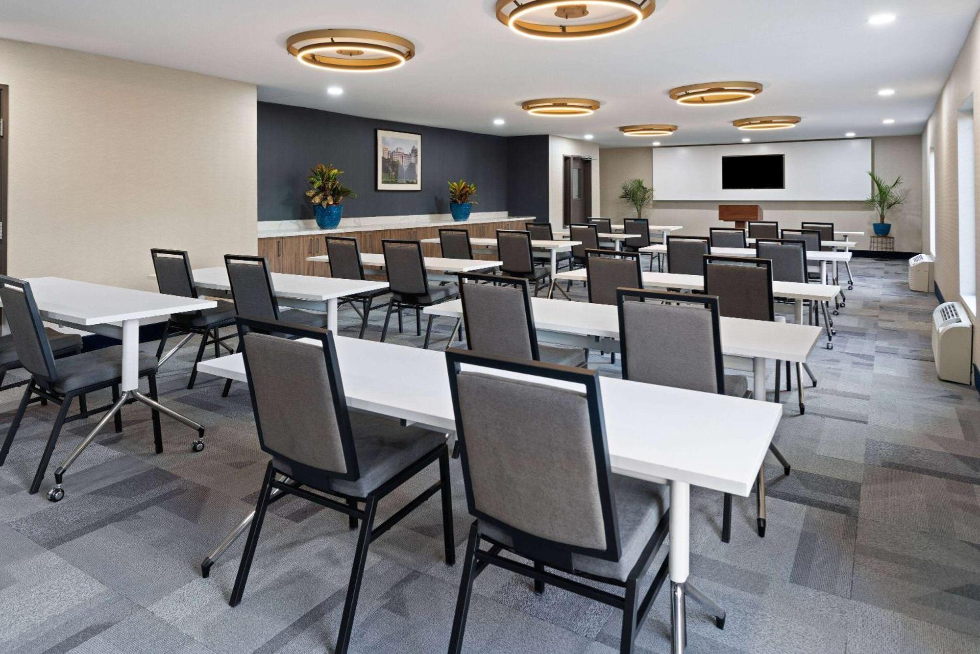 La Quinta Inn & Suites By Wyndham Memphis I-240 Luaran gambar