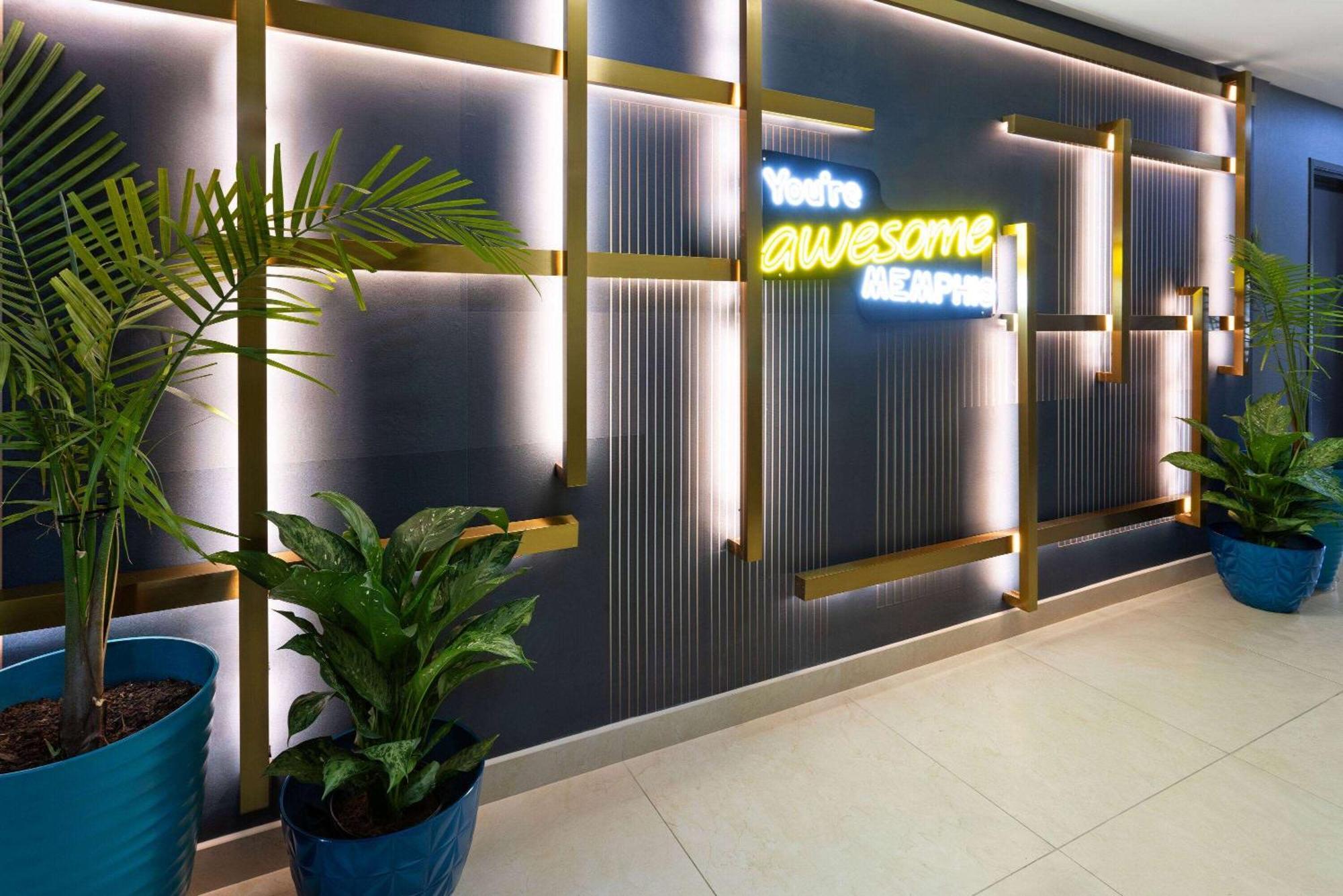 La Quinta Inn & Suites By Wyndham Memphis I-240 Luaran gambar