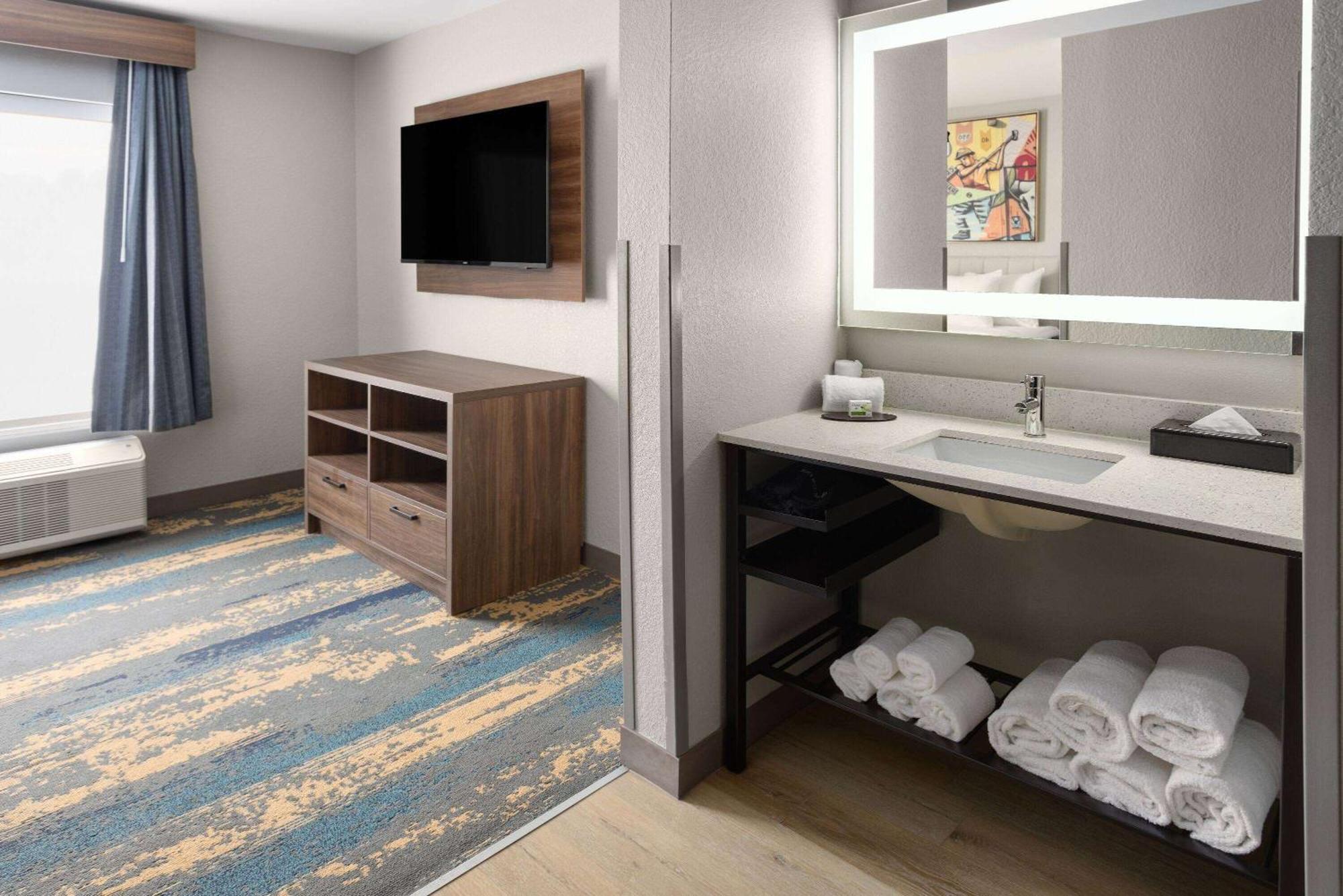La Quinta Inn & Suites By Wyndham Memphis I-240 Luaran gambar